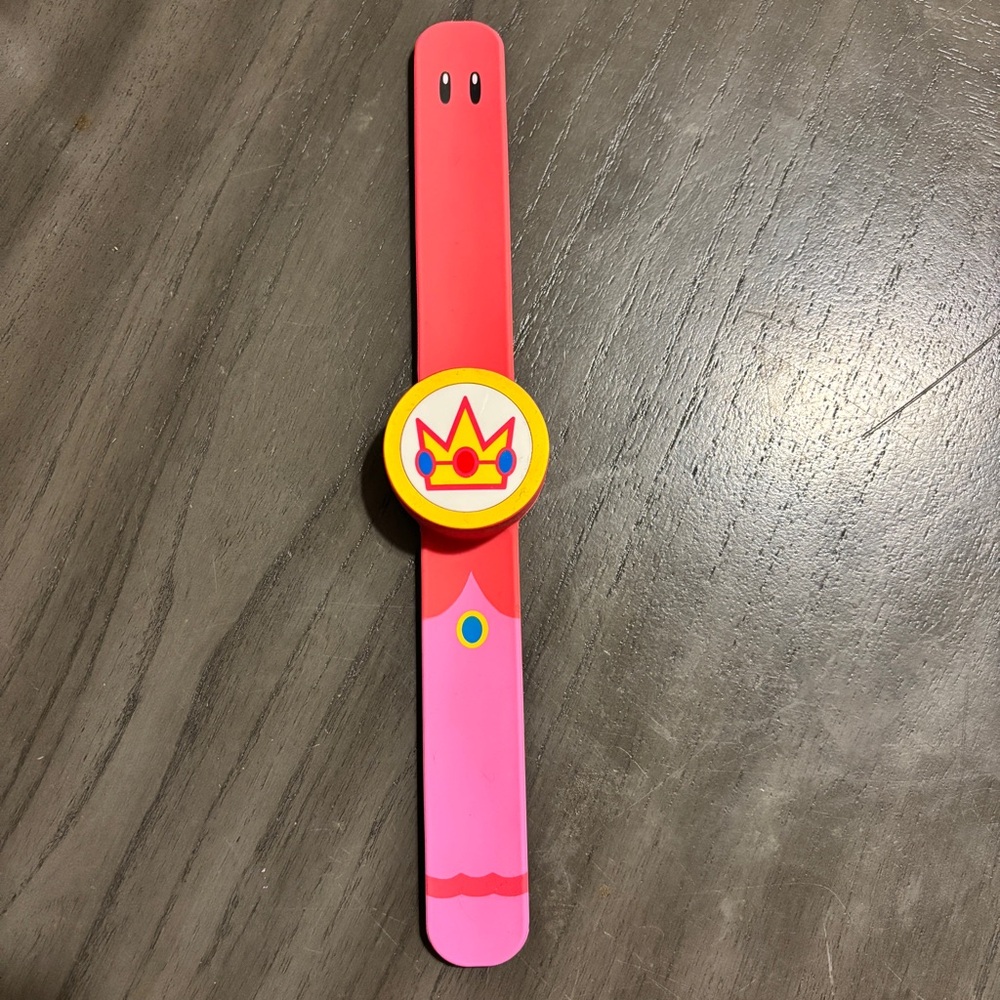 Universal Studios Nintendo Mario Power-up band Princess Peach